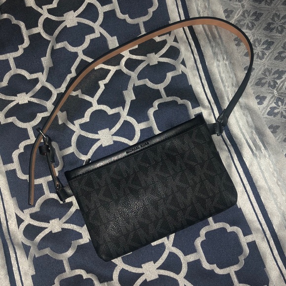 Michael Kors Handbags - Michael Kors - Fanny Pack